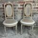 Chaises cannées de style Louis XV patinées gris et doré