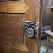 Armoire à placage de loupe