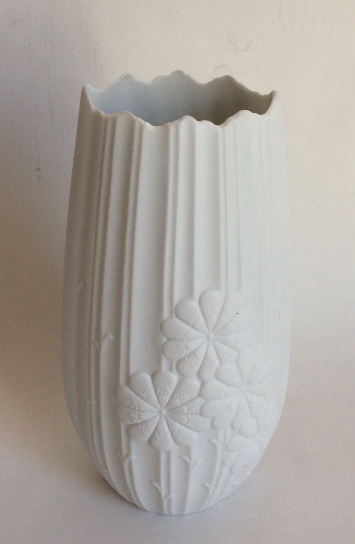 "Kaiser" West Germany porcelain vase, from the 1960s