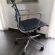 EA117 armchair Vitra