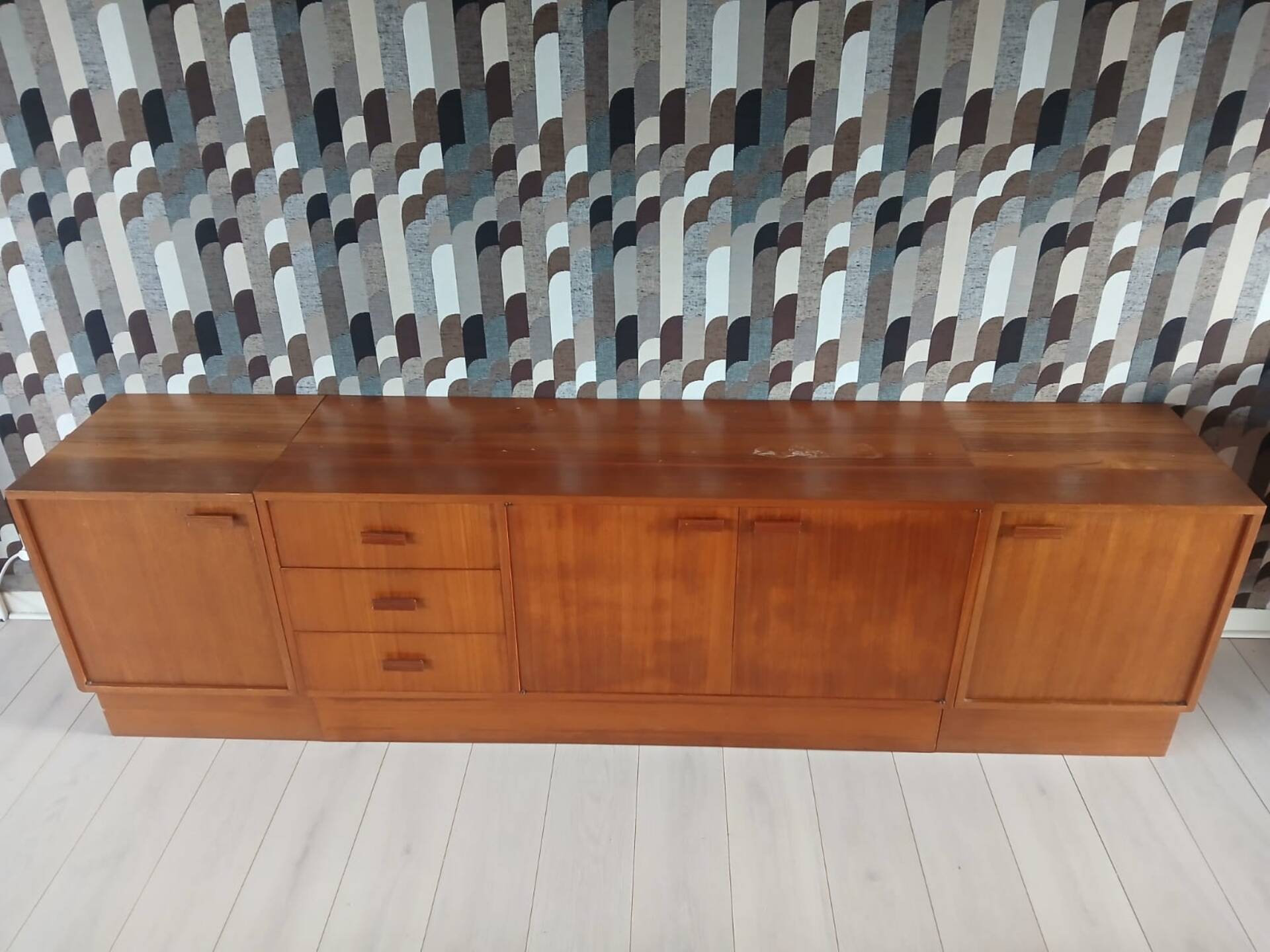 Large modular vintage sideboard in wood – 1960s/70s – 248 cm