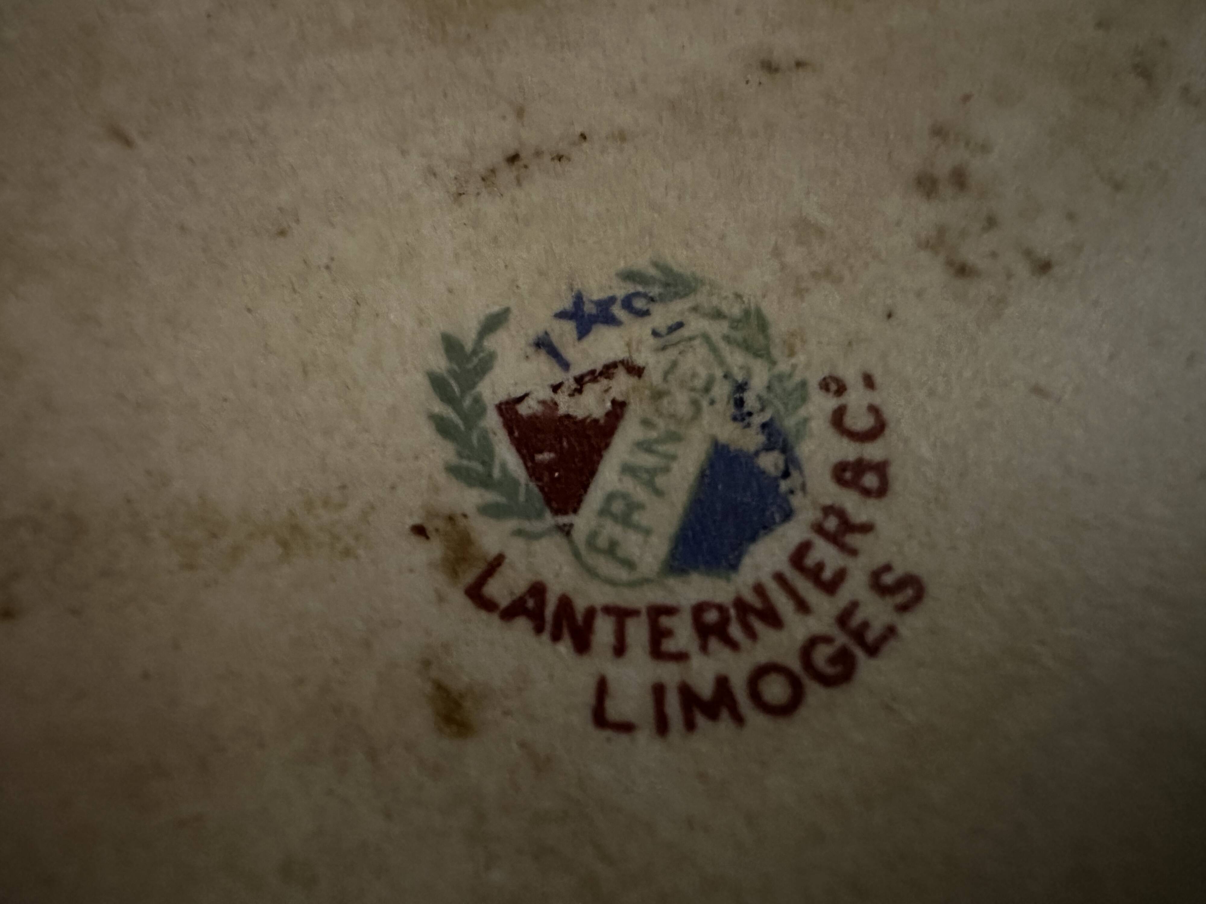 Lanternier & Co Limoges - Art-Deco Round Dish with Gold Trim, Diameter 33 cm