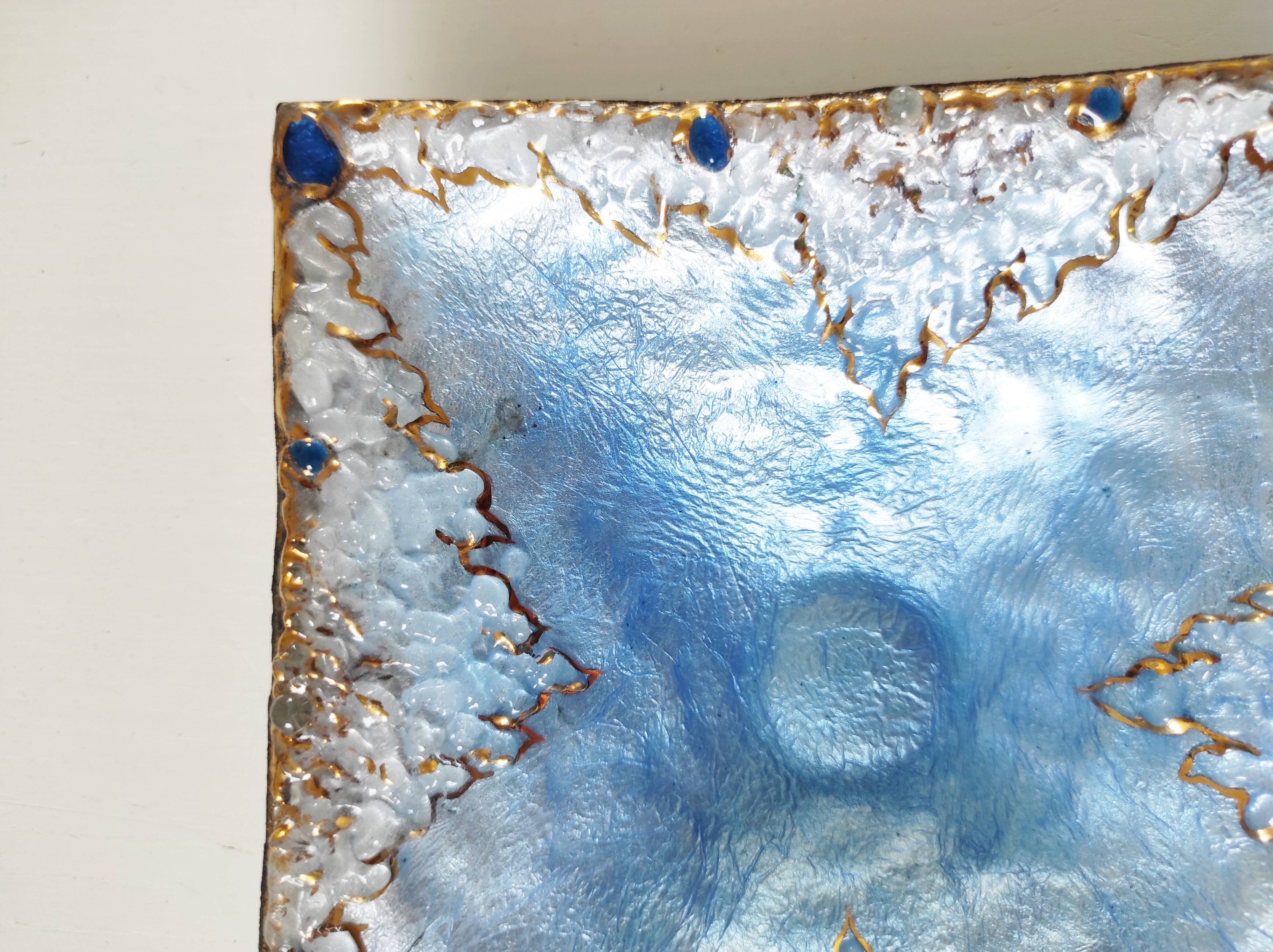 Light blue enamel catch-all tray