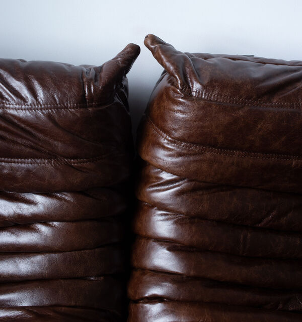 Set Togo en cuir brun dessiné par Michel Ducaroy 1973