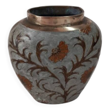 Vase en laiton émaillé