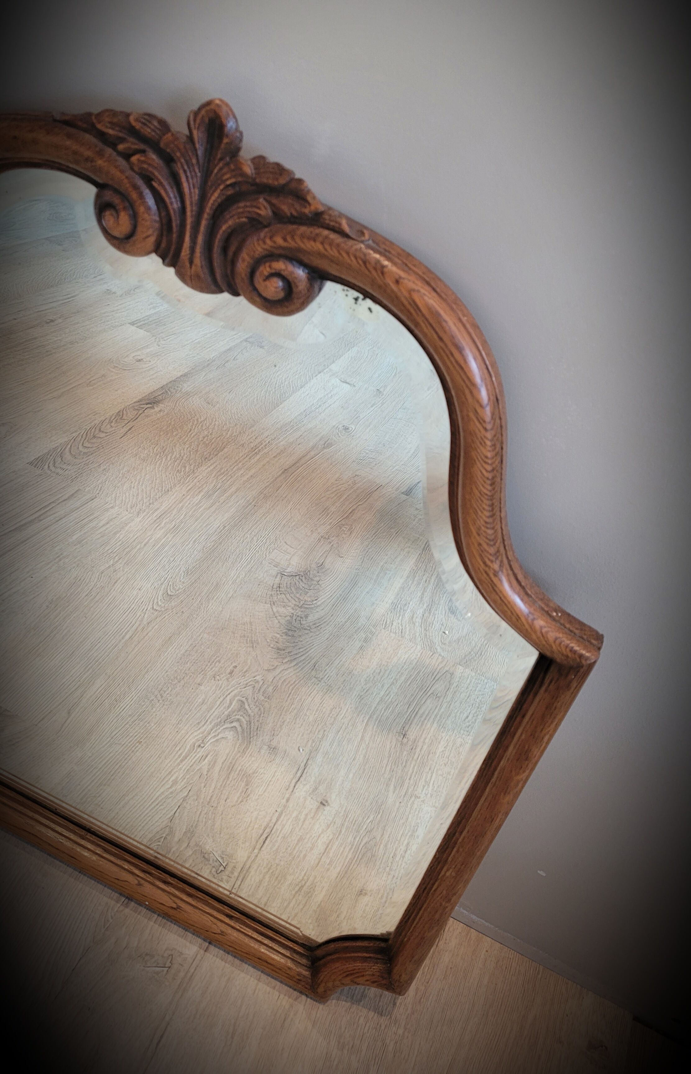 Beveled lily mirror 60x72