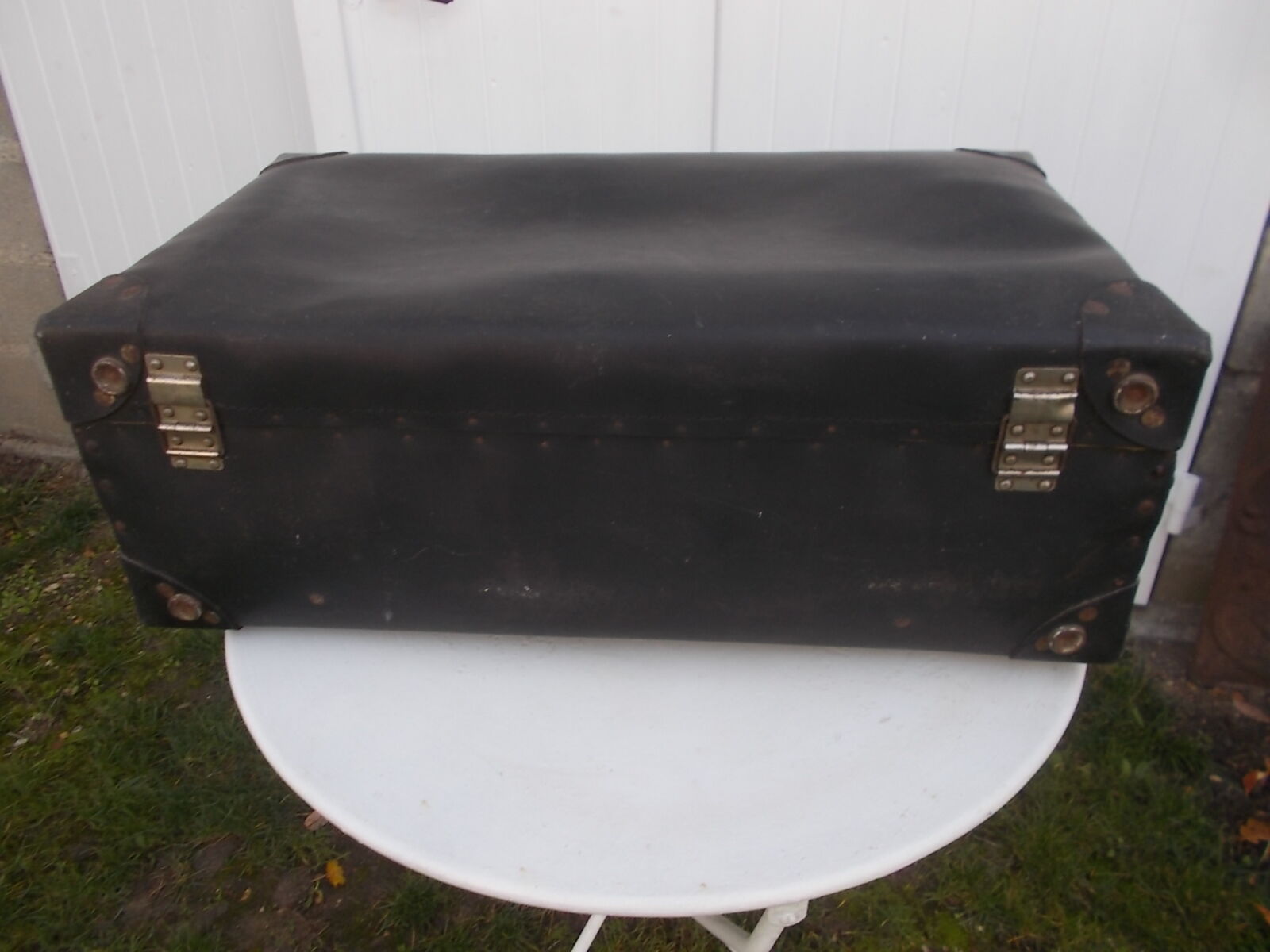 Vintage trunk suitcase