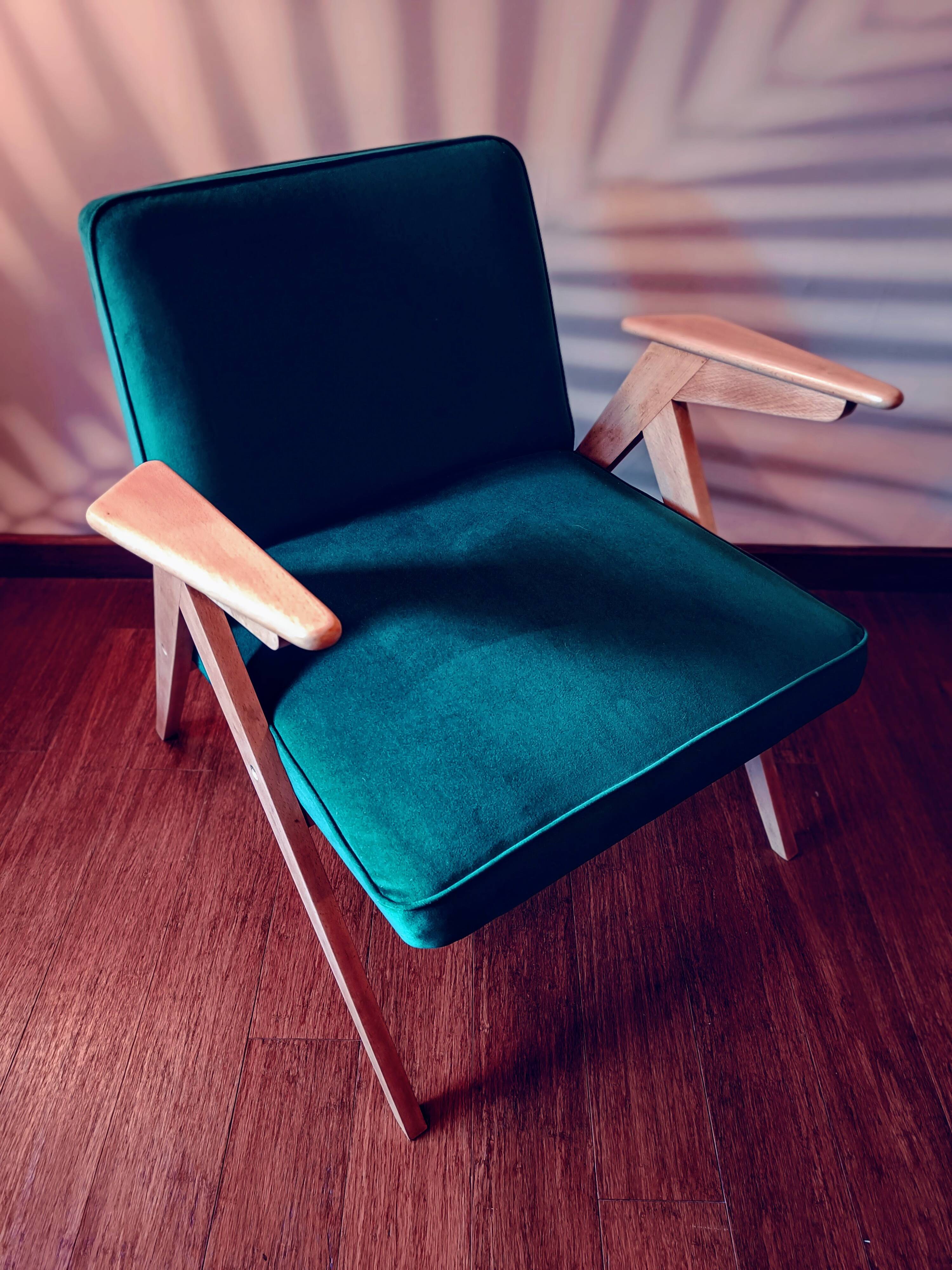 Bunny armchair, Jozef Chierowski, Petrol Green