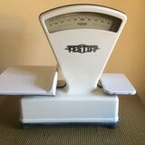 Testut grocer's scale