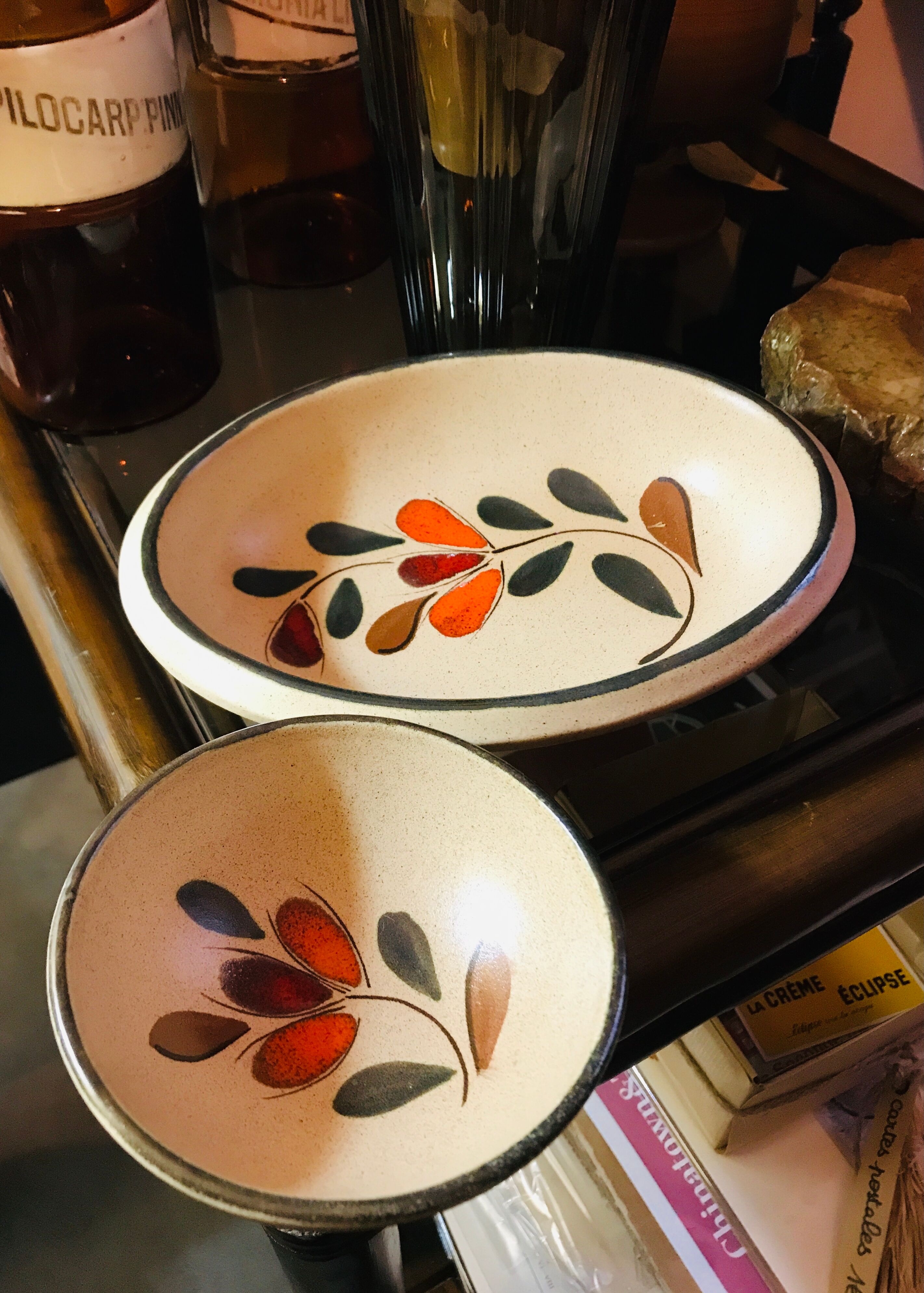 St Clément ravier and ceramic cup set