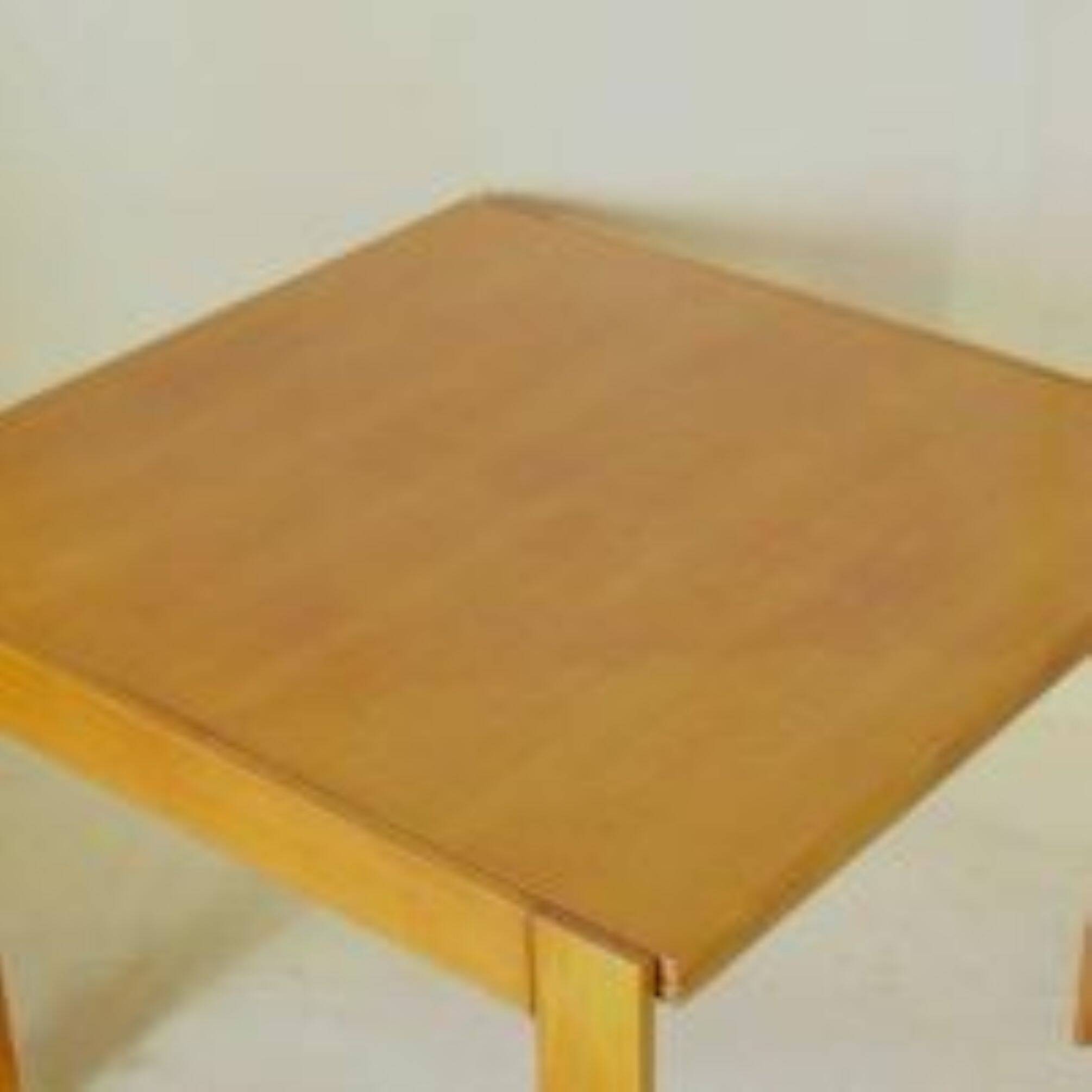 Dining table Afra & Tobia Scarpa Model 778, in solid cherry wood, Italy from the 1970s.