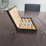 Knife service