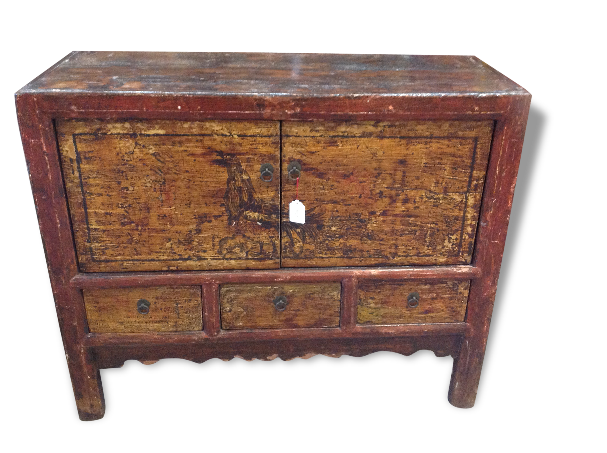 Polychrome chinese furniture