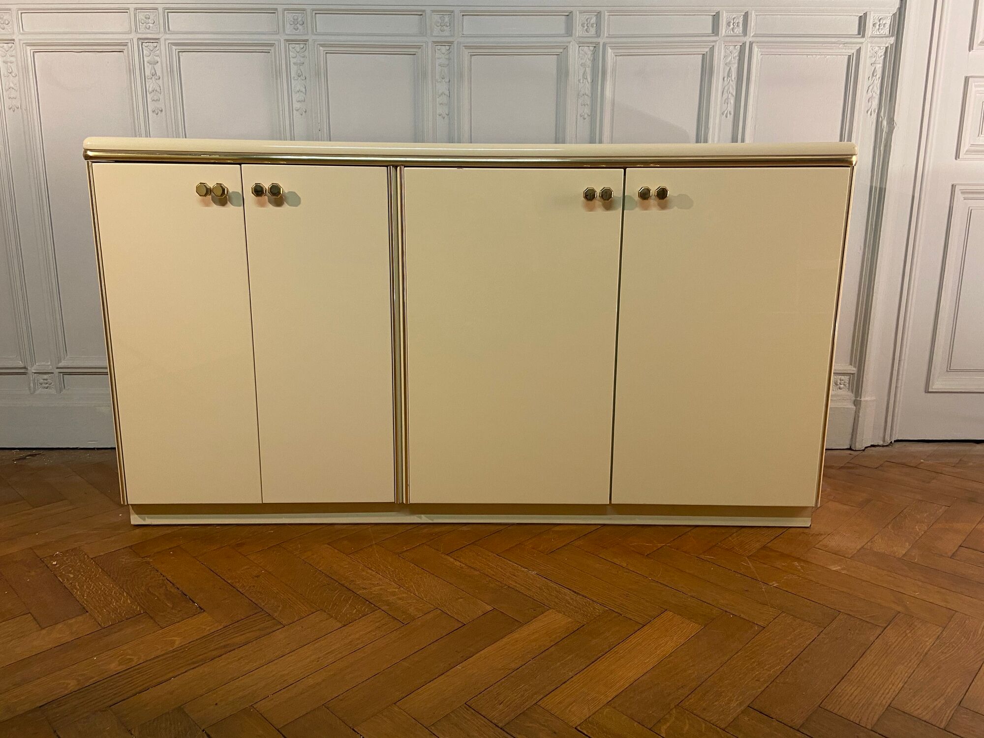 Ivory and brass wool buffet, 1970