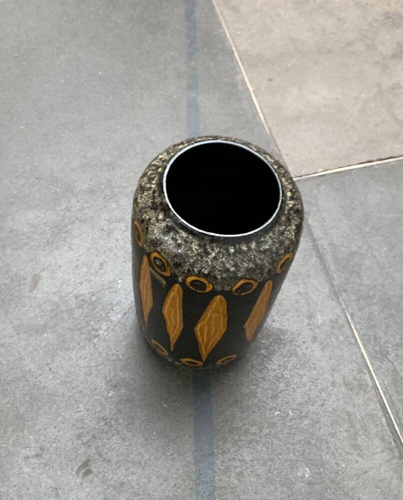Brutalist sun vase in West German pottery WGP from the mid-century by Scheurich, 1960s.