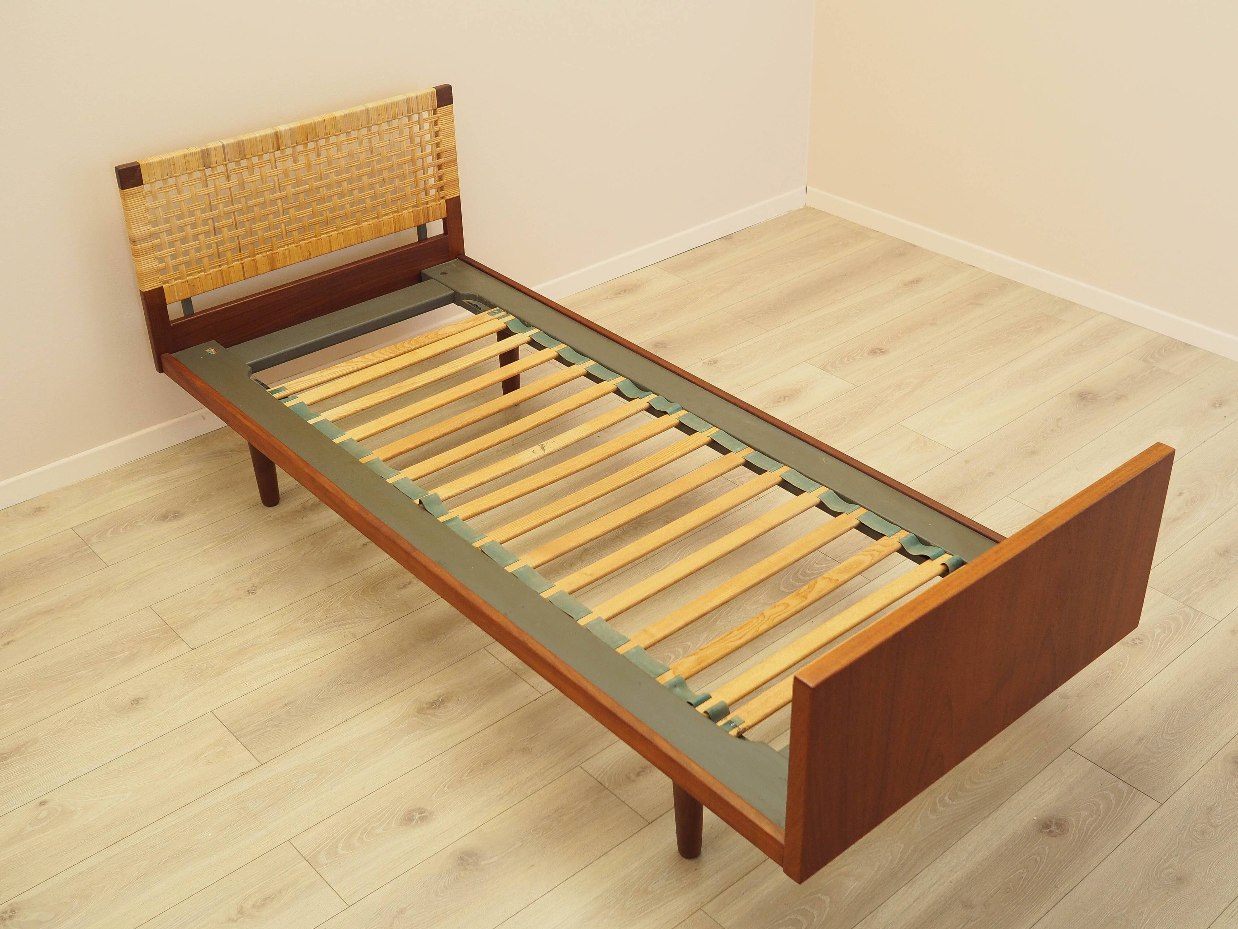 Teak bed, Danish design, 1960s, designer: Hans J. Wegner, manufacturer: Get