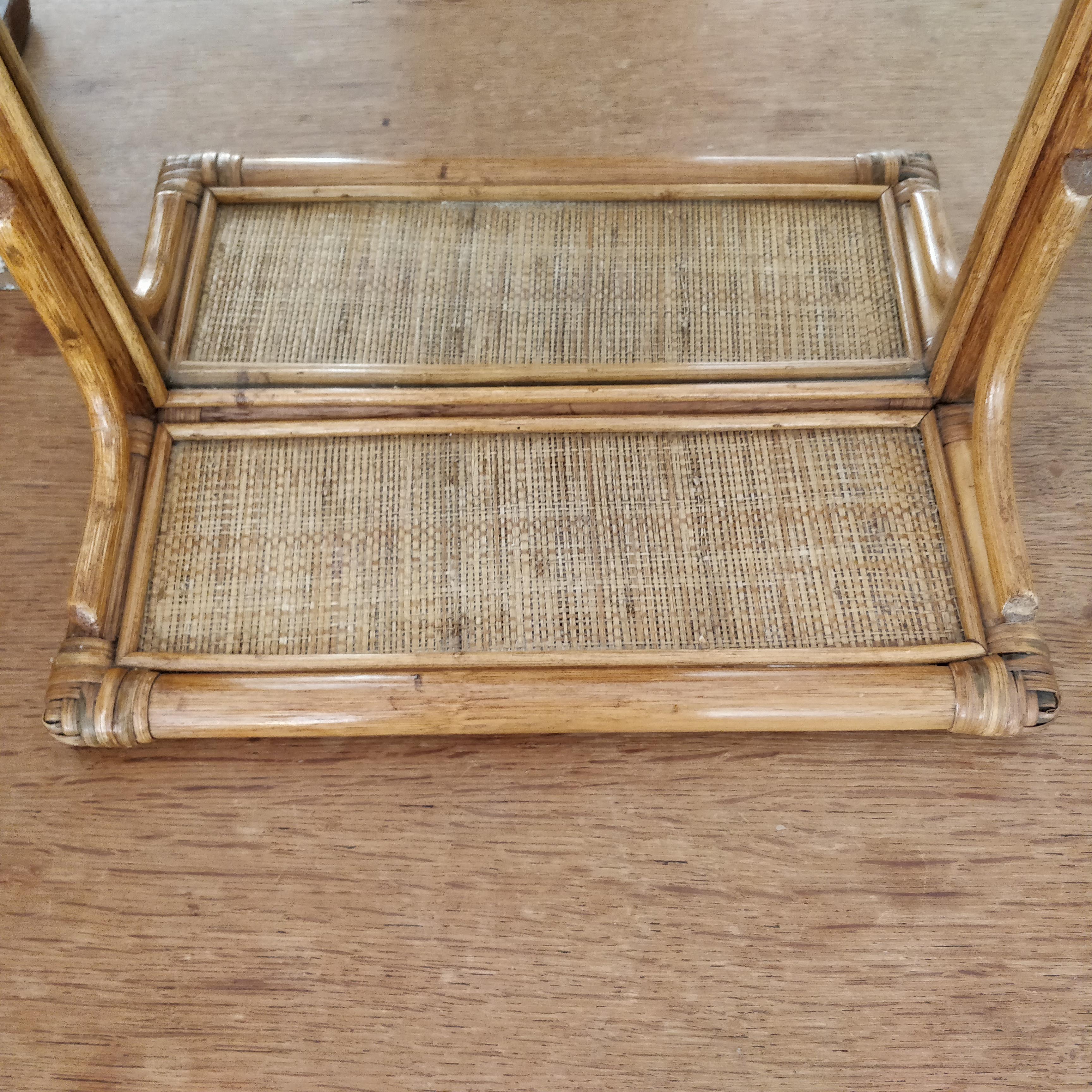 Rattan shelf mirror