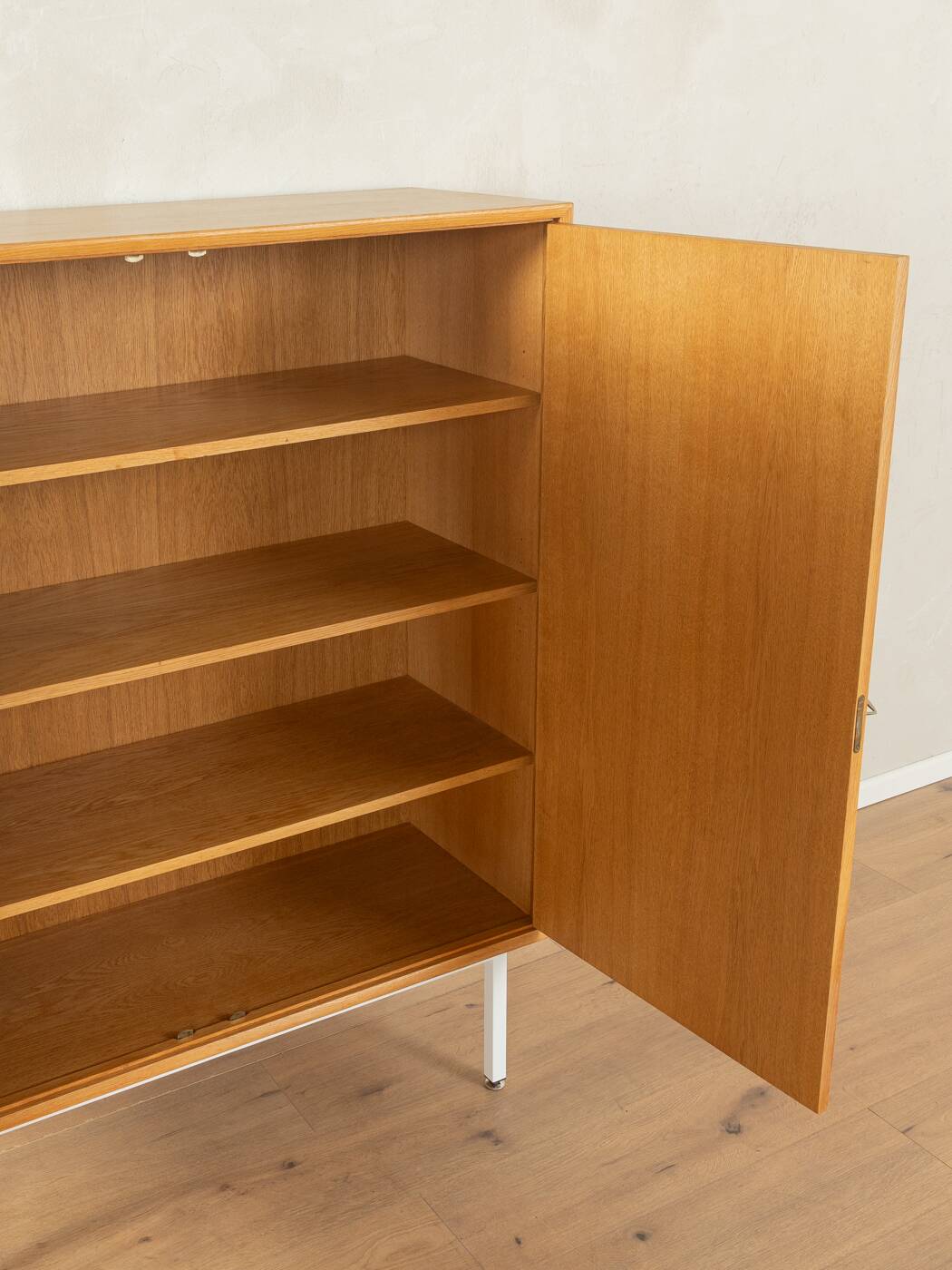 1960s Dresser