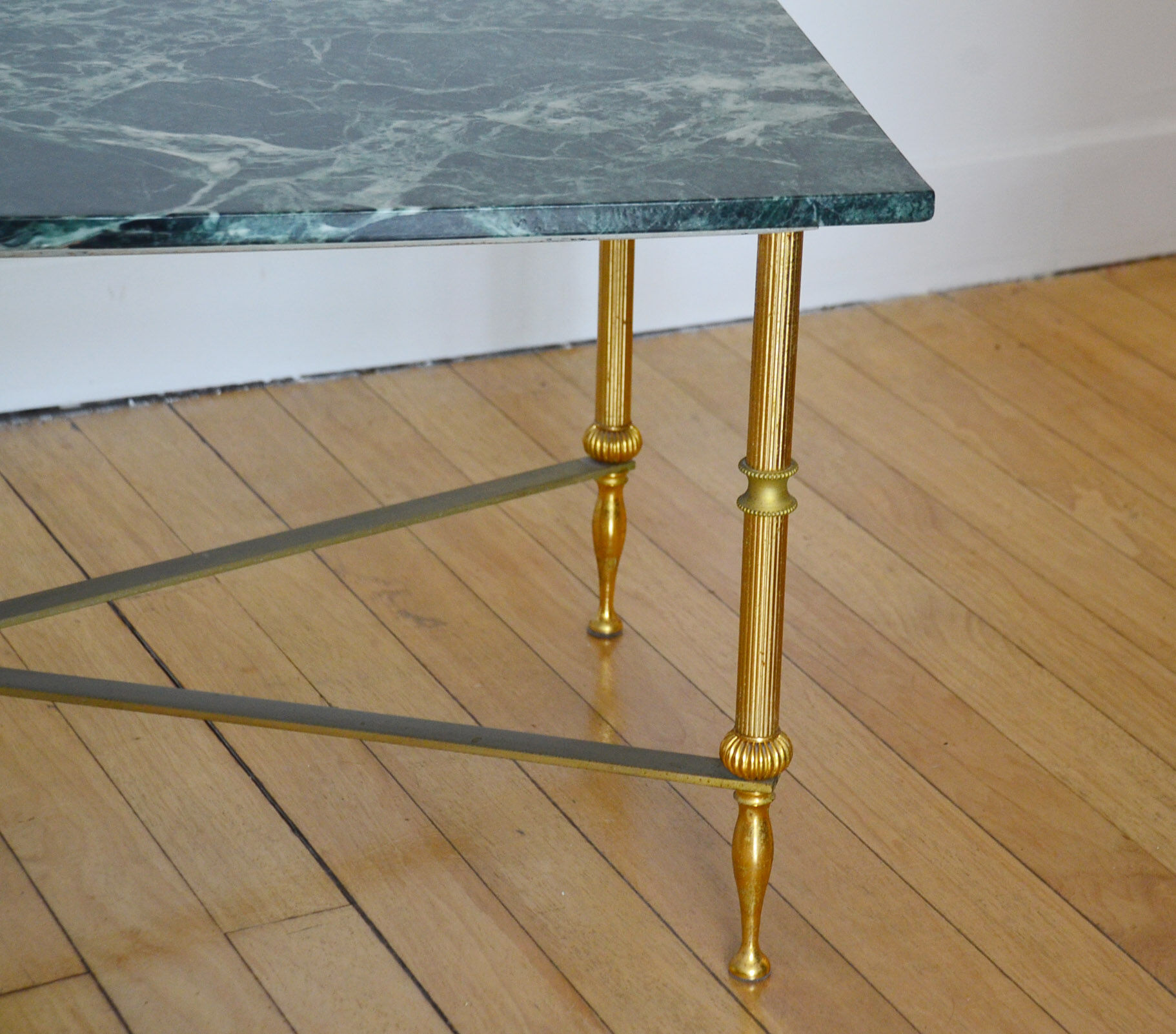 Green marble coffee table 60