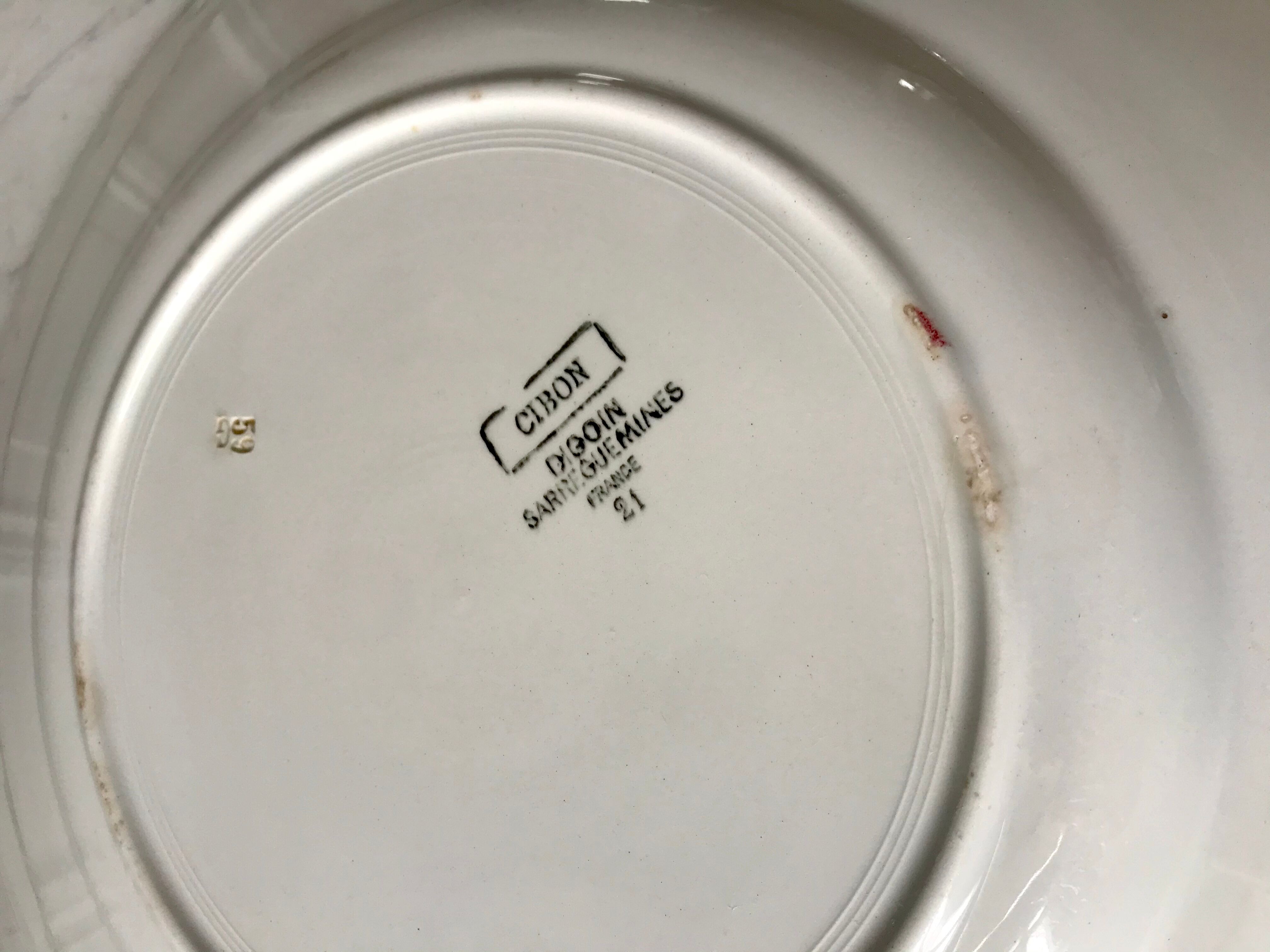 Round dish Digoin Sarreguemines model "Cibon" years 30-40