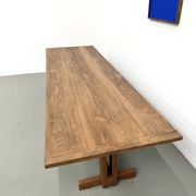 Refectory table in solid pine and beech, with X-shaped legs.