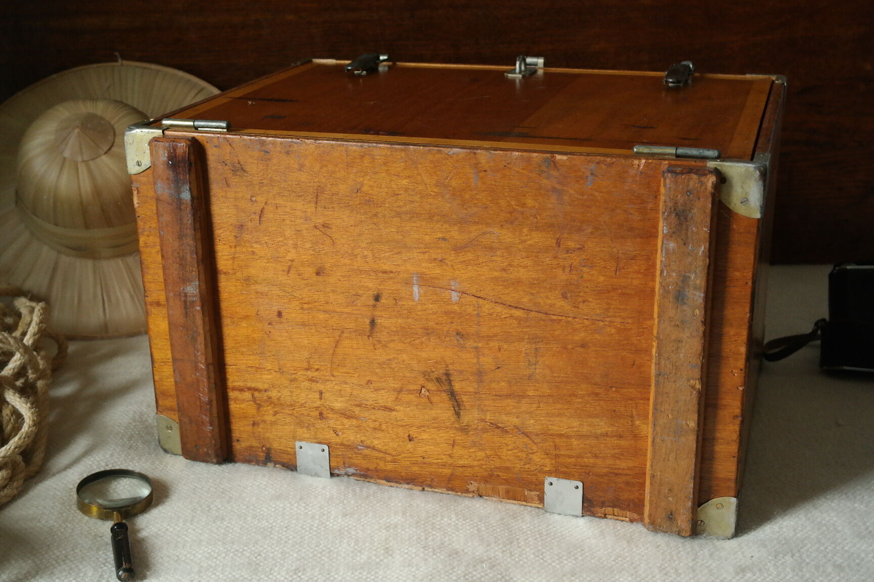 Caisse, vintage wood business firm