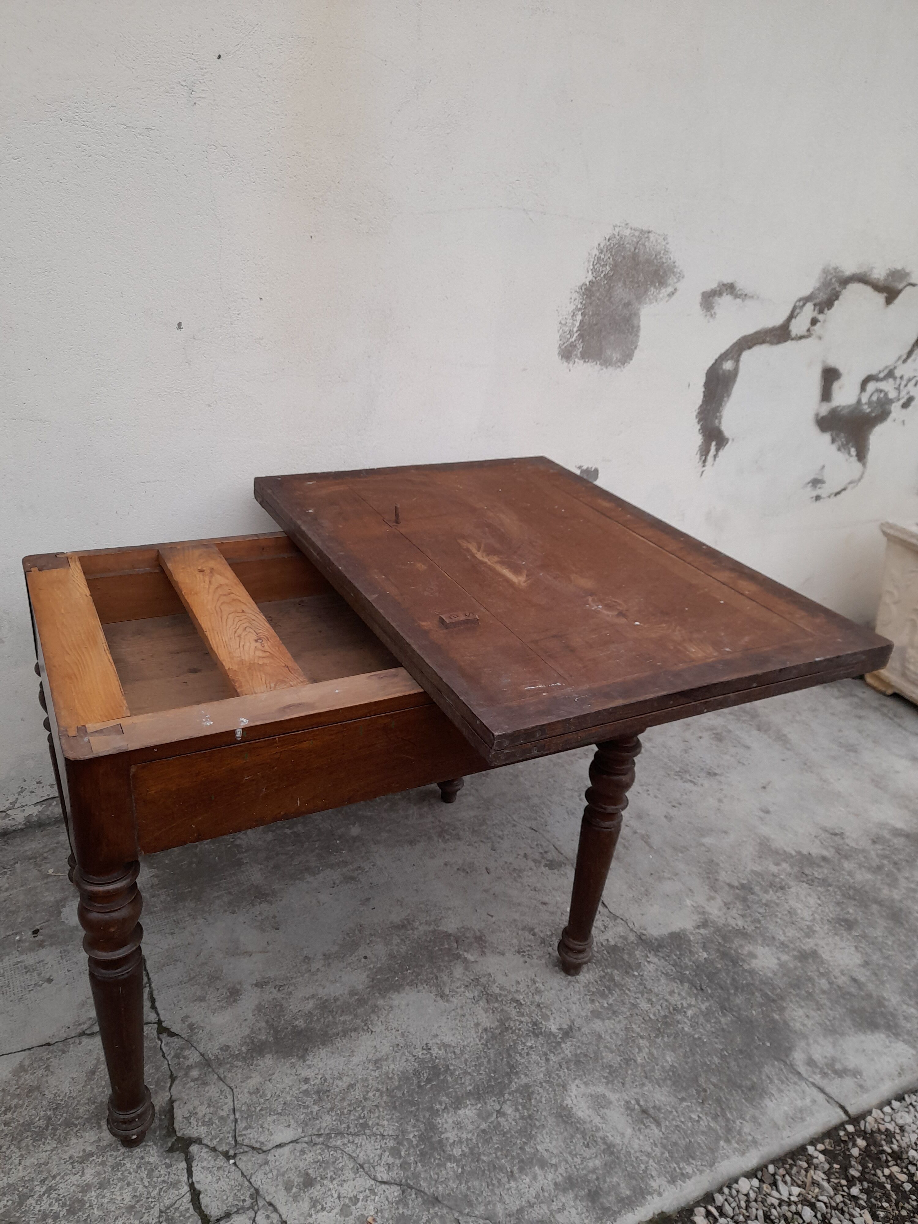 Farm table folding tray called "Wallet" 1900