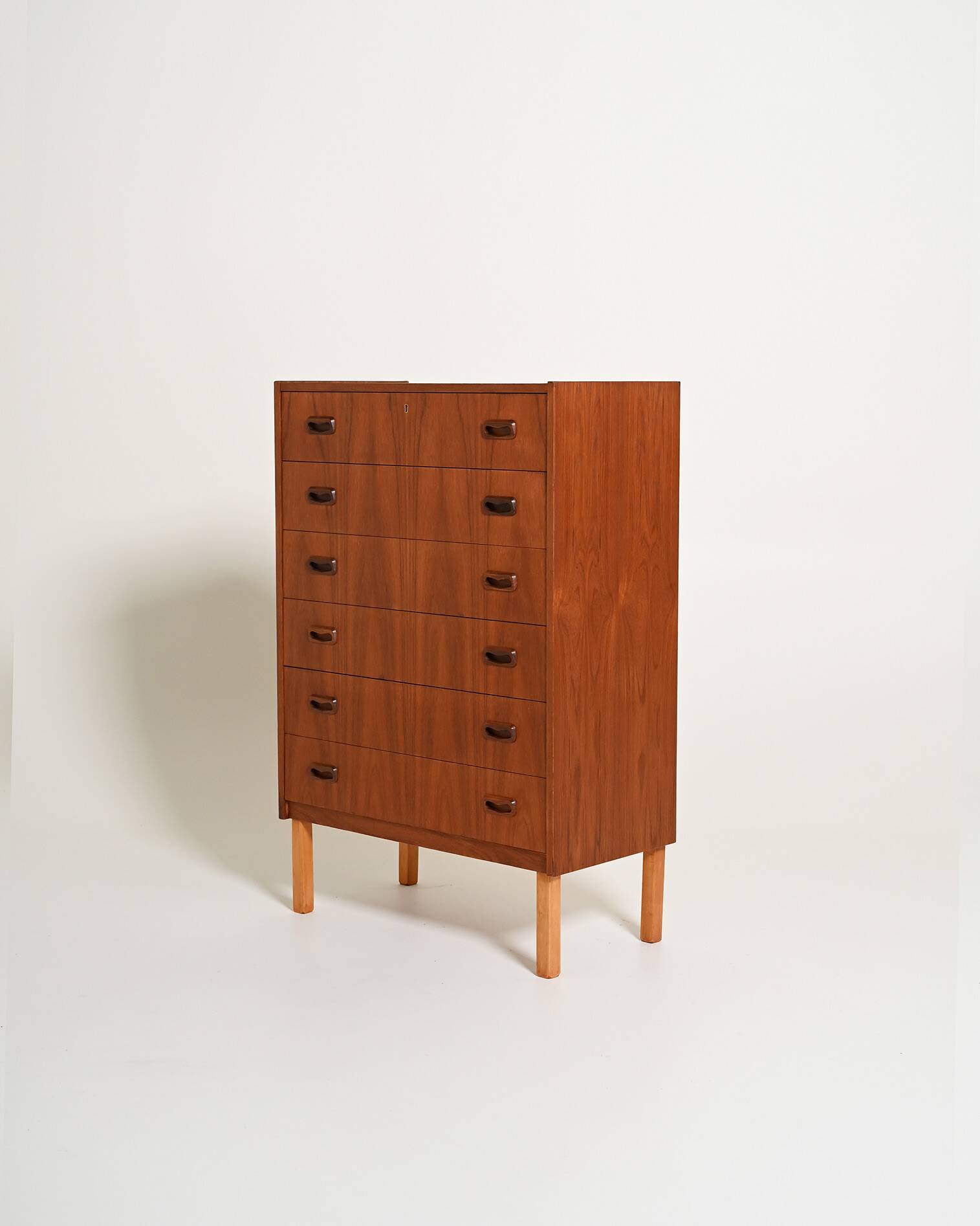 Commode haute en teck et chêne scandinave, années 1960