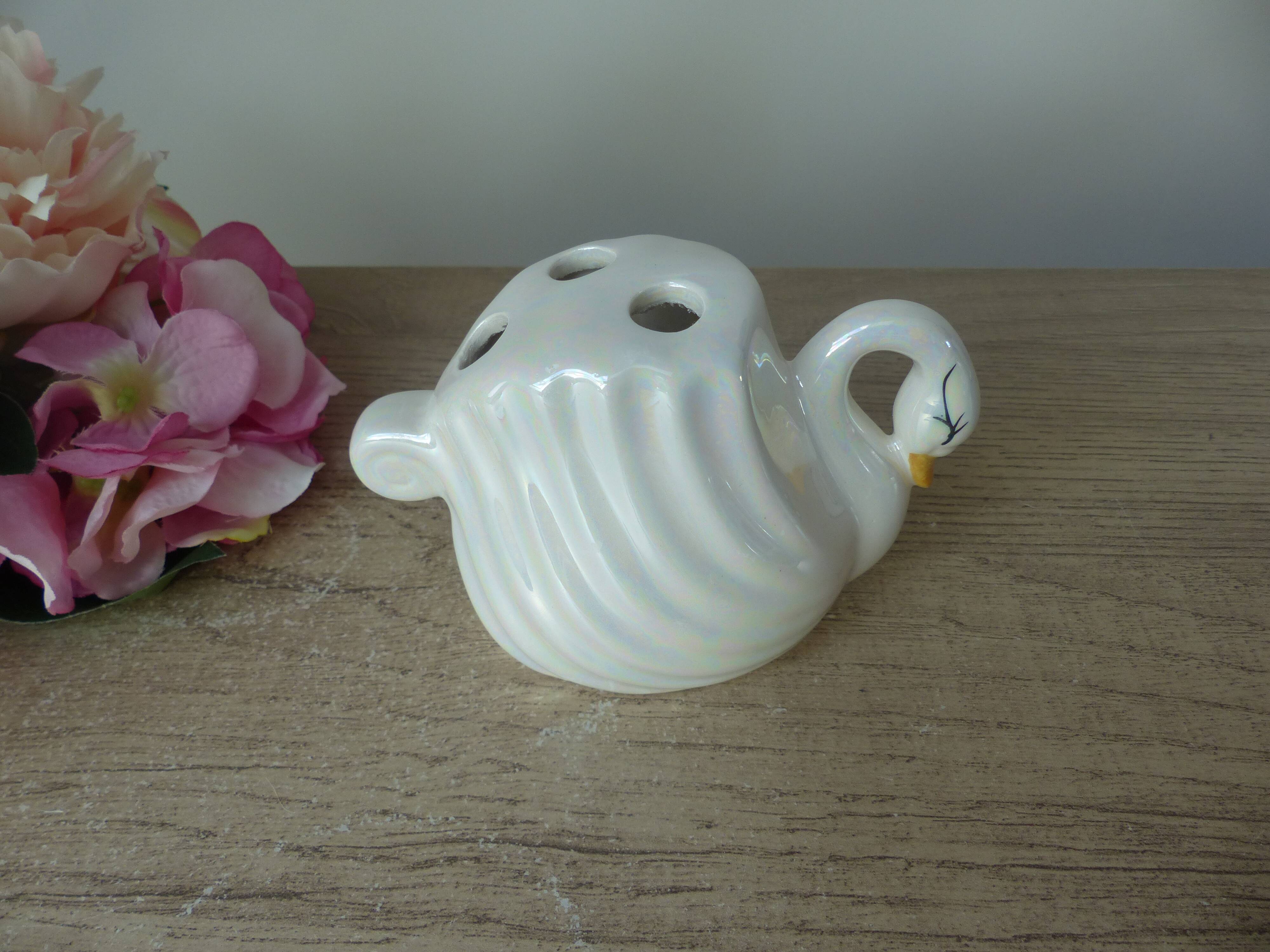 Iridescent White Ceramic Swan, Toothbrush Holder Swan, Bathroom Decoration Swan