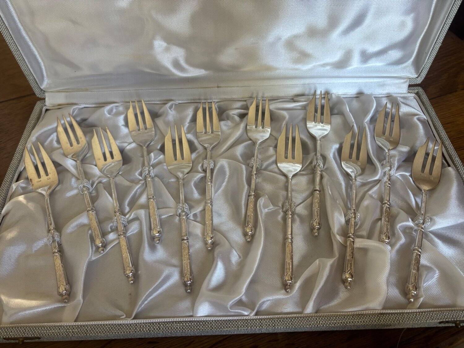 Service à dessert métal argenté style Louis XVI – SFAM – début XXe