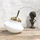 Opaline suspension