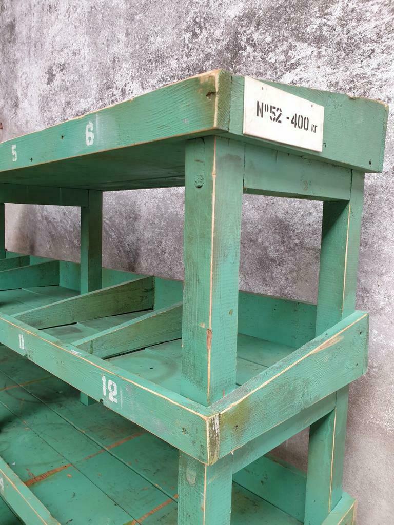 Bibliothèque verte en bois