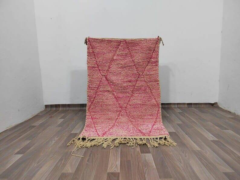 Handmade pink Beni Ouraine rug, size 140 x 260 cm