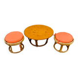 Coffee table with its pair of ottomans