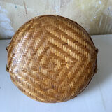 Bamboo basket with handle