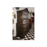 Meuble buffet du 17ème siècle noyer sculpté grande décoration