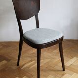 Ensemble de quatre chaises de salle à manger du milieu du siècle des années 1960 par TON