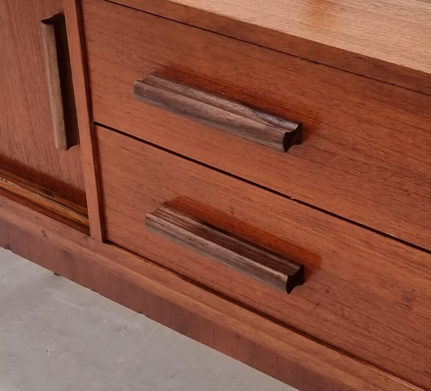 Mid-century lowboard