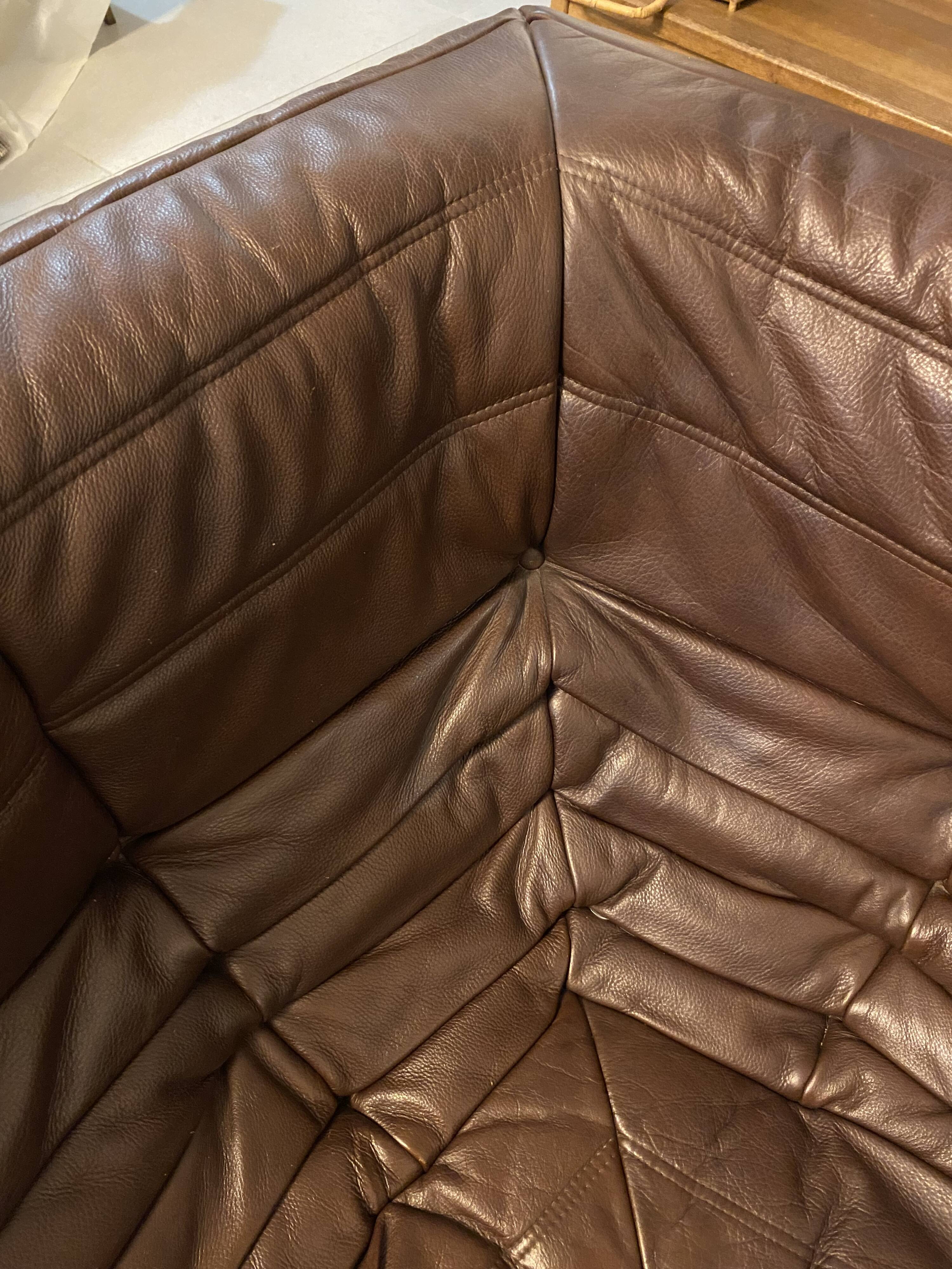 Chauffeuse cuir Togo ligne roset