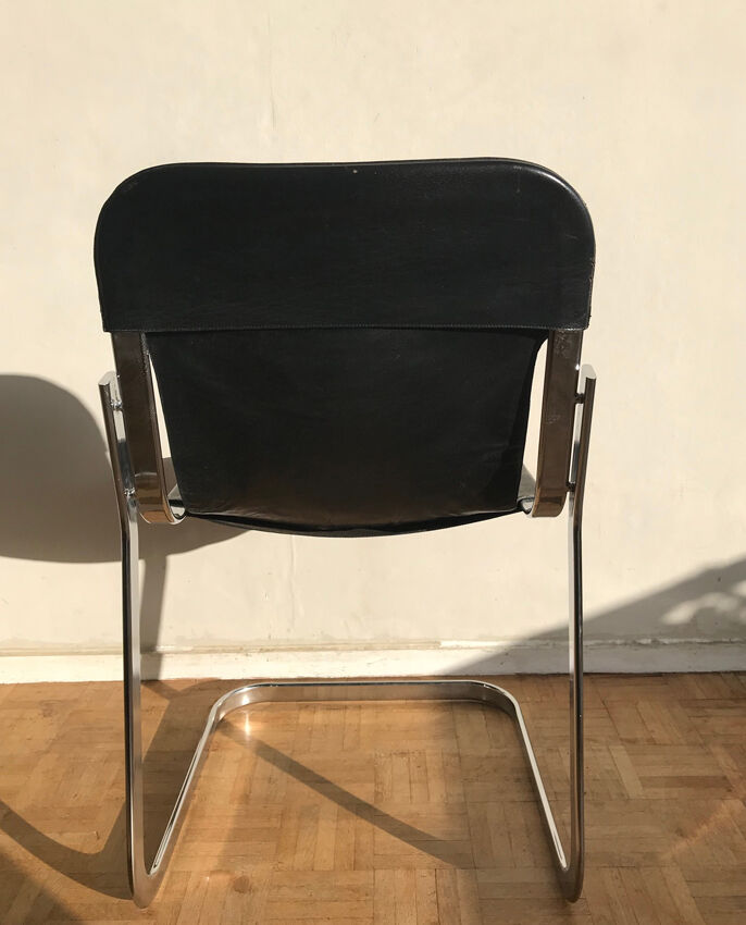 Set of 6 chairs in chrome metal and black leather - 1970