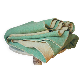 100% Merino wool blanket