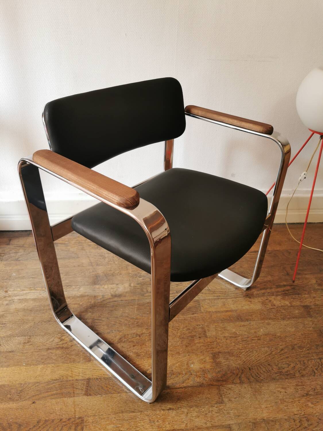 Chair by Eero AARNIO
