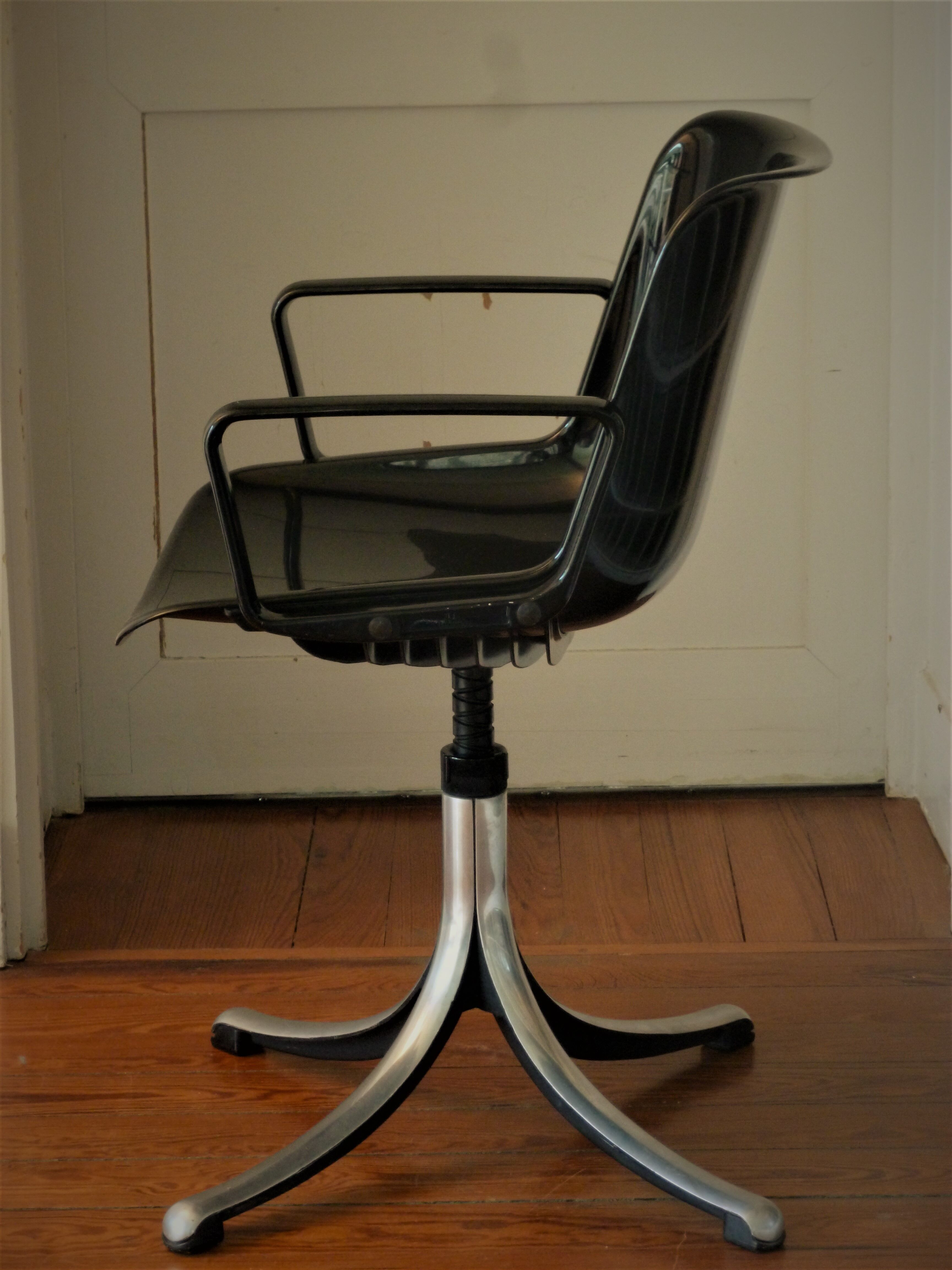 4 Borsani chairs, Modus model, 1976