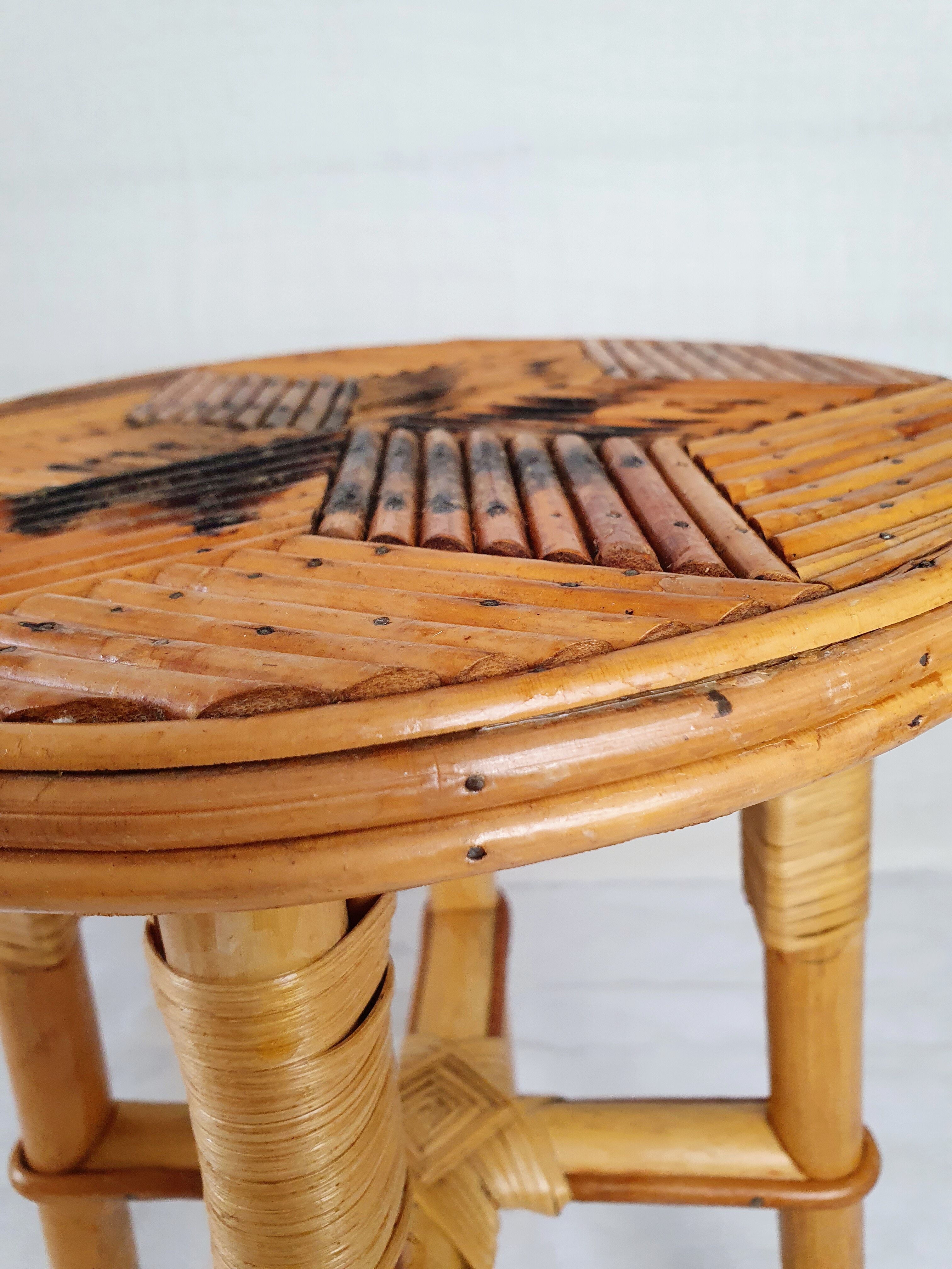 Tabouret en marqueterie de rotin 1960