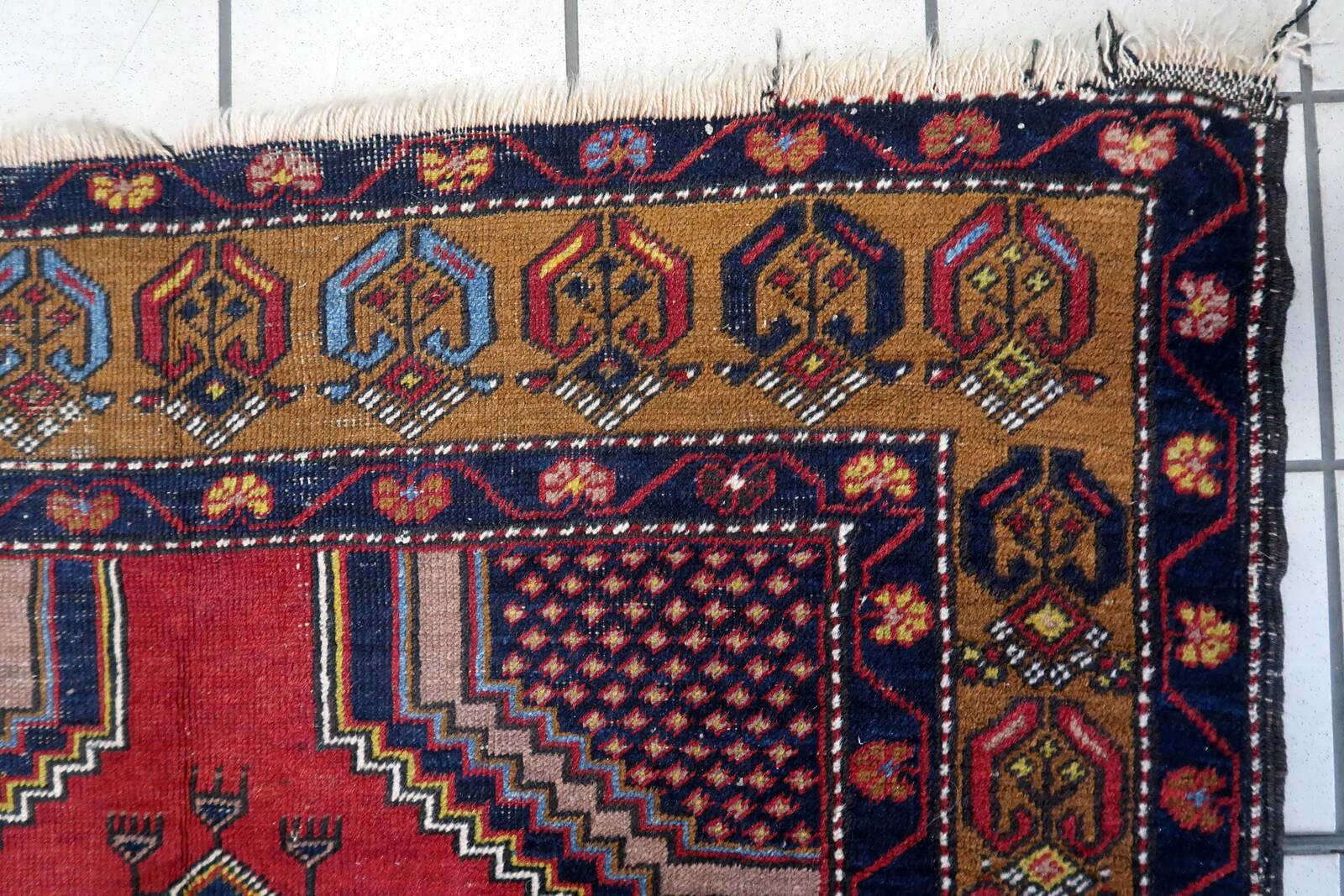 Handmade antique Turkish Anatolian rug 115cm x 218cm, 1920s