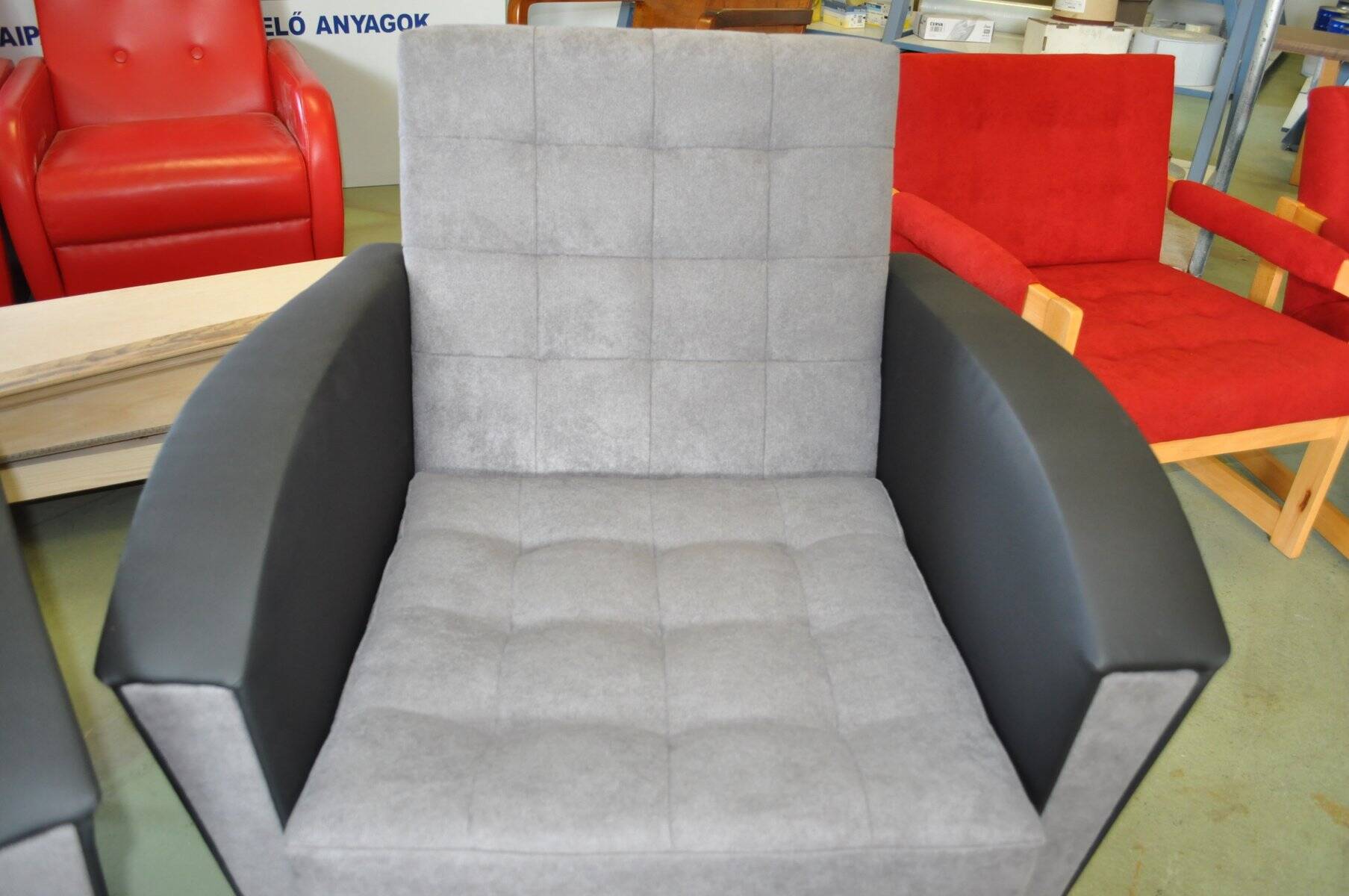 Vintage 1960 set of 4 armchairs and ottomans in grey fabric and black faux leather.
