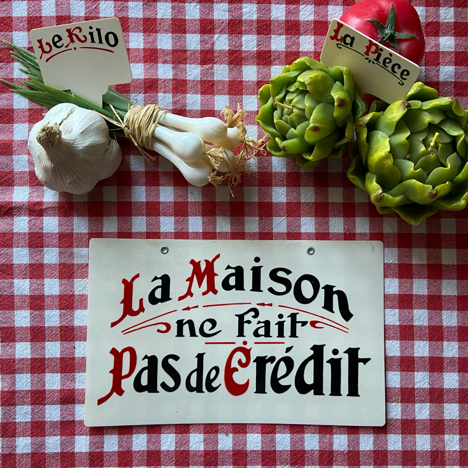 Old business sign the house does not make credit