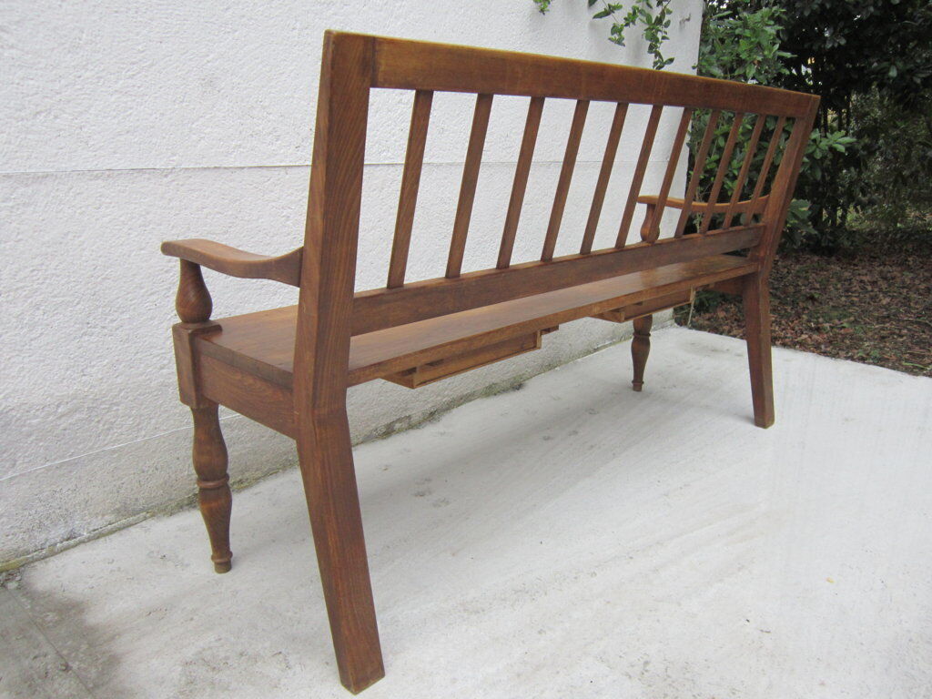 Settle in solid beech