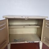 Low metal grunge cabinet