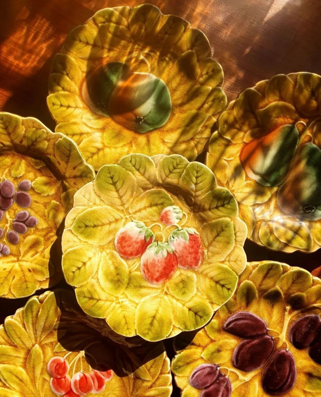 Old fruit plates in slurry